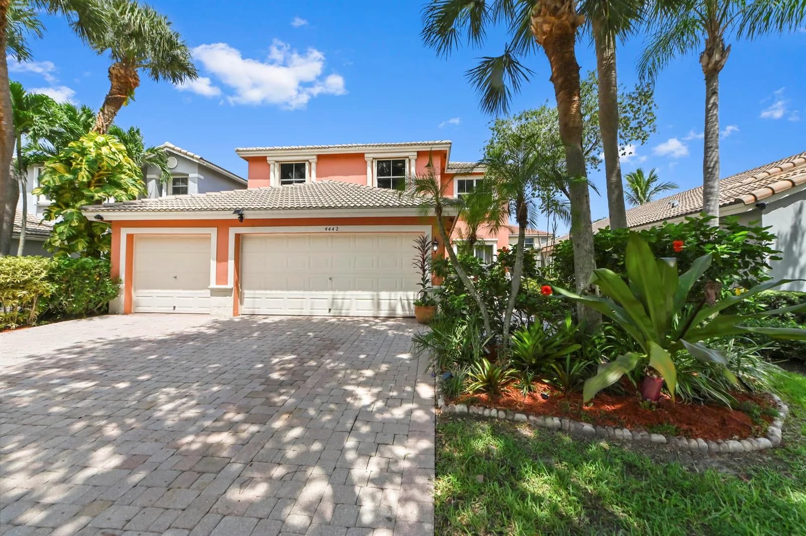 4442 ONEGA Circle, West Palm Beach, FL 33409