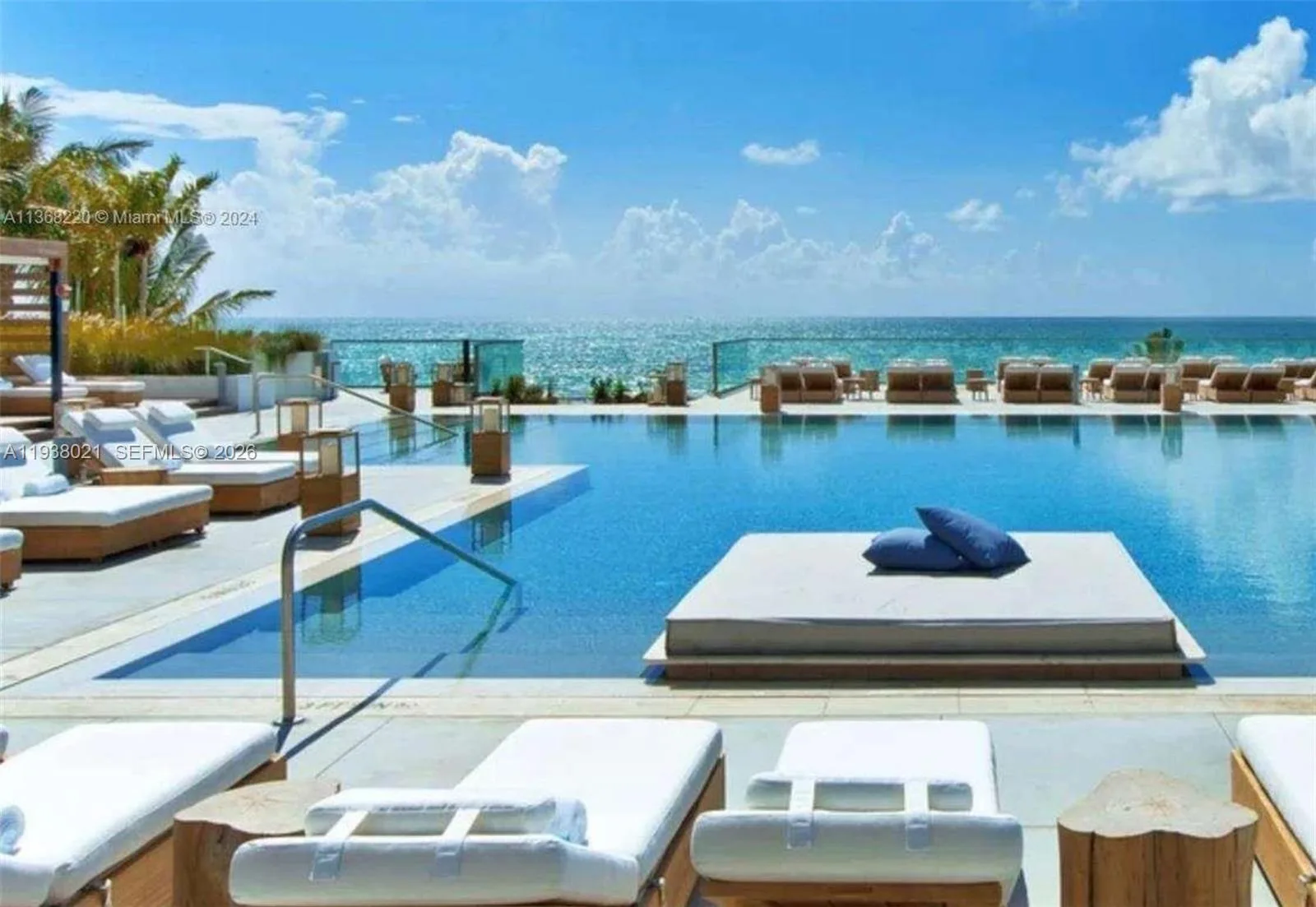 2301 Collins Ave # 423, Miami Beach, FL 33139