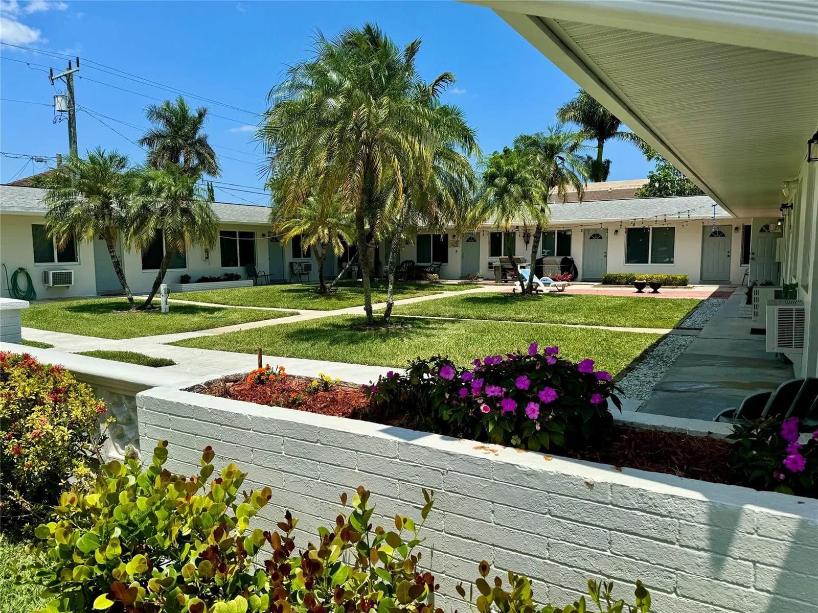120 NE 10th Avenue # 1, Hallandale Beach, FL 33009