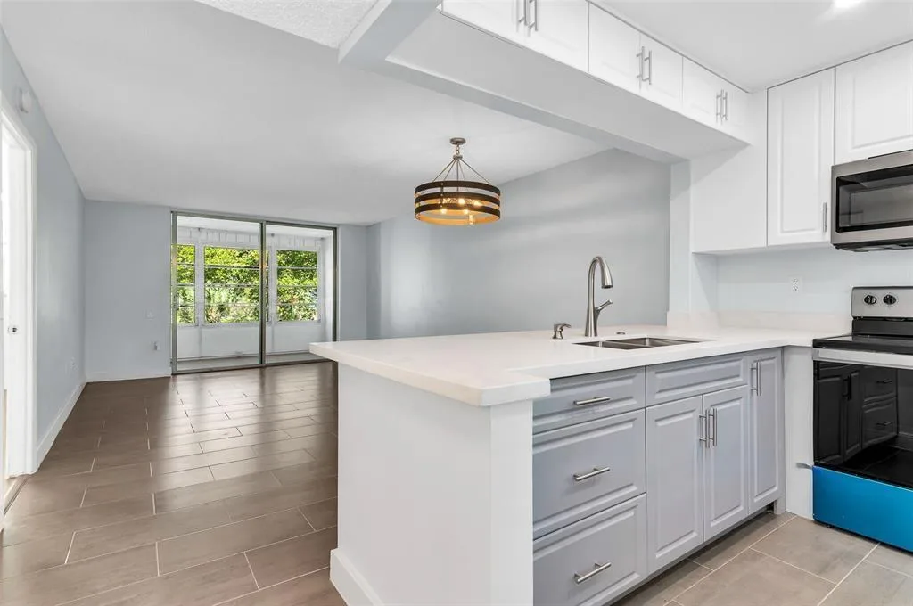 9091 Lime Bay Boulevard # 312, Tamarac, FL 33321