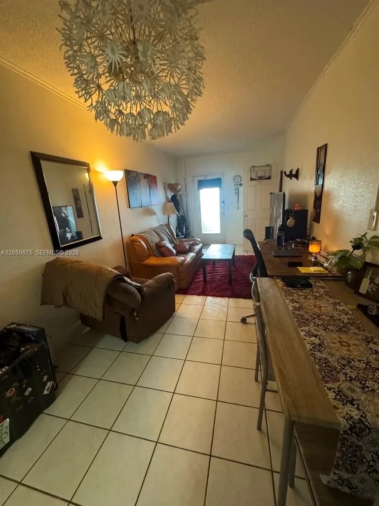 1430 NE 170th St # 317, North Miami Beach, FL 33162