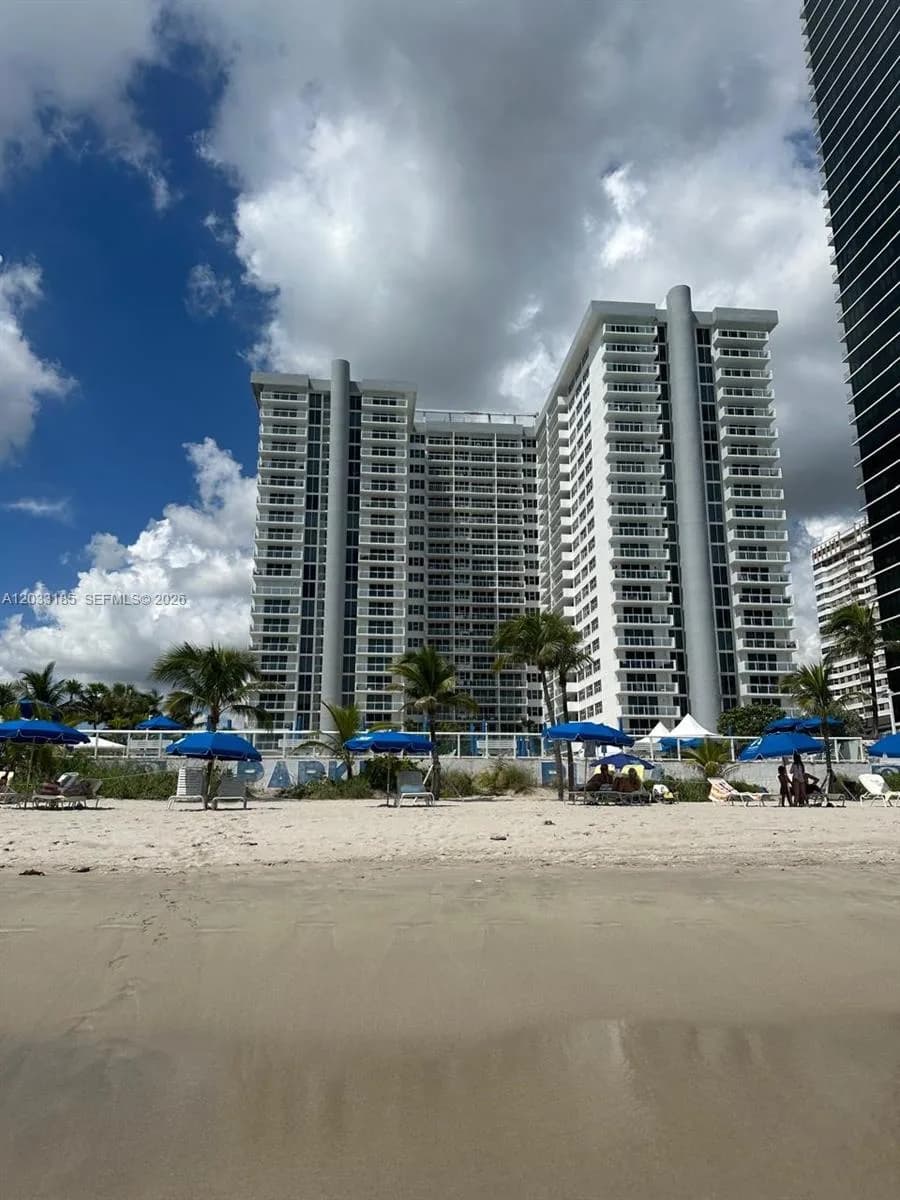 2030 S Ocean Dr # 1706, Hallandale Beach, FL 33009
