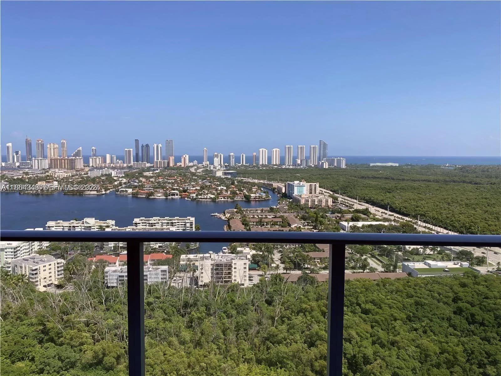 16385 Biscayne Blvd # 2118, North Miami Beach, FL 33160