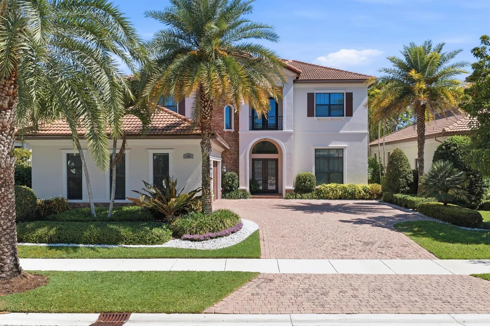 165 Gardenia Isle Drive, Palm Beach Gardens, FL 33418