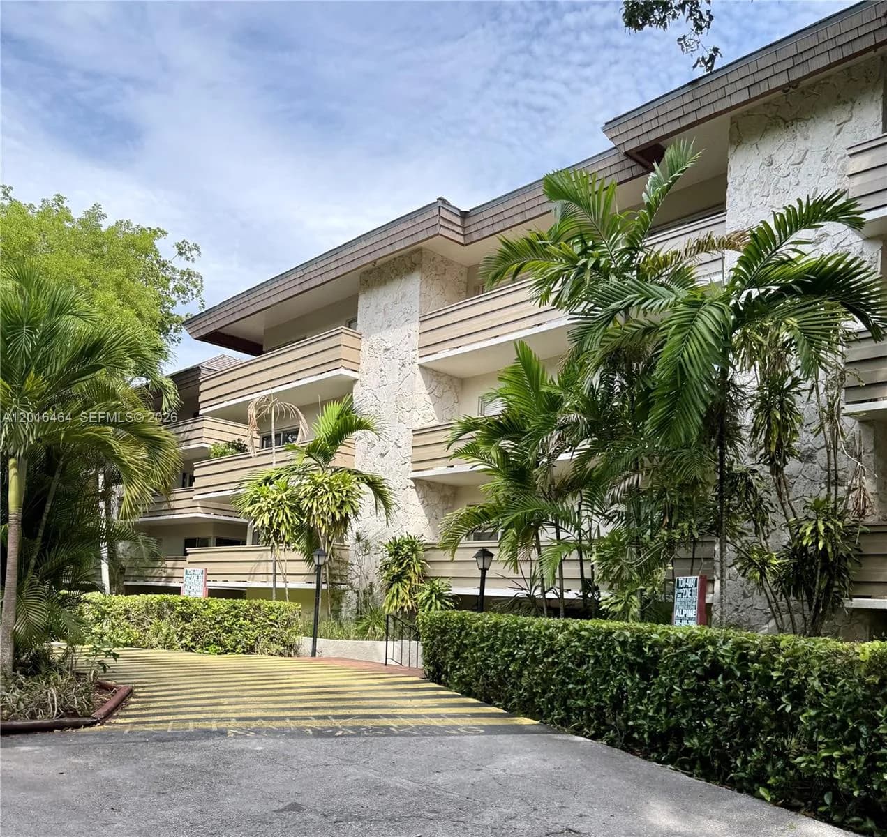 1205 Mariposa Ave # 301, Coral Gables, FL 33146