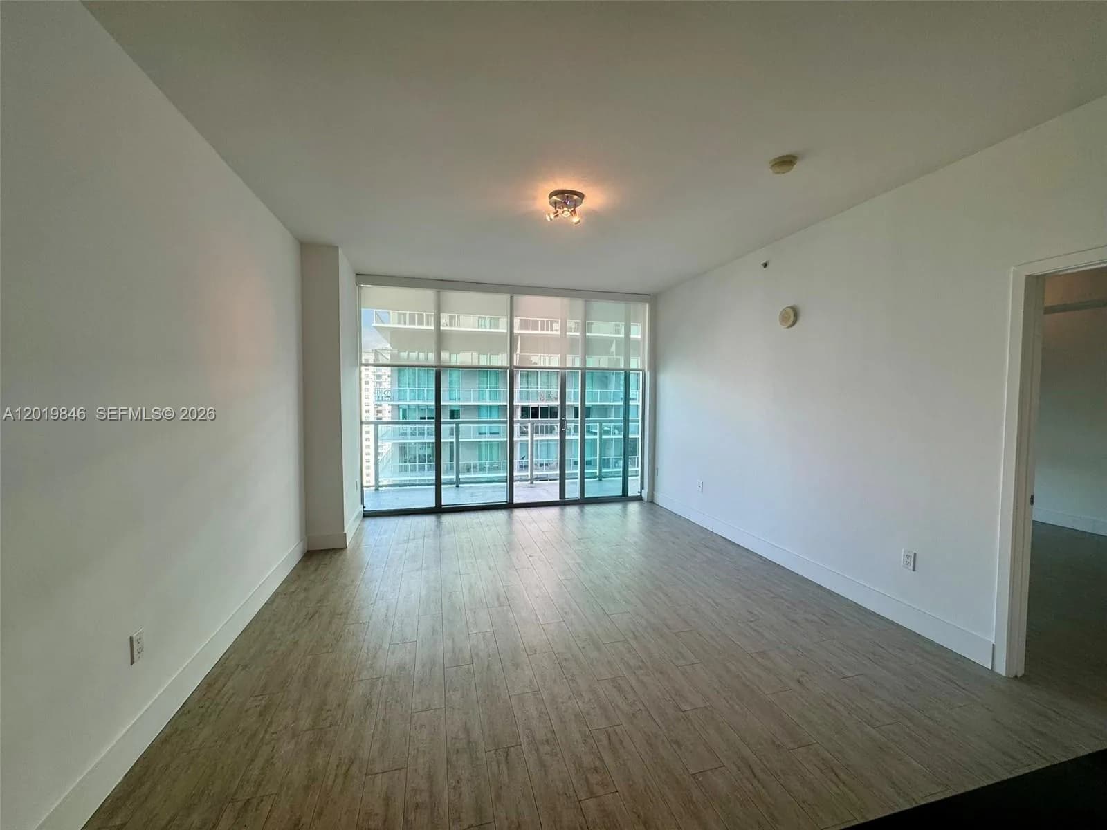 79 SW 12th St # 3509-S, Miami, FL 33130