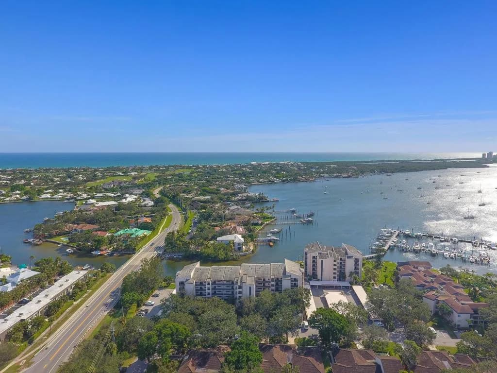 11370 Twelve Oaks Way # 614, North Palm Beach, FL 33408