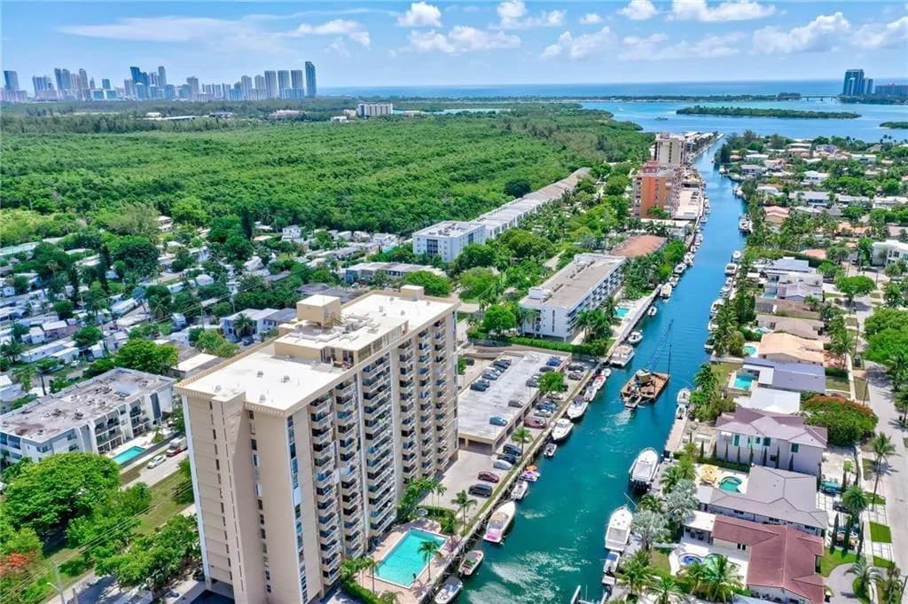 2350 NE 135th Street # 1212, North Miami, FL 33181