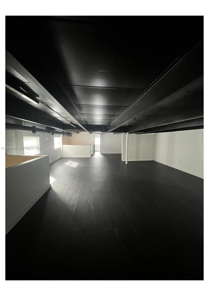 1155 SW 6th St # 2nd floor, Miami, FL 33130