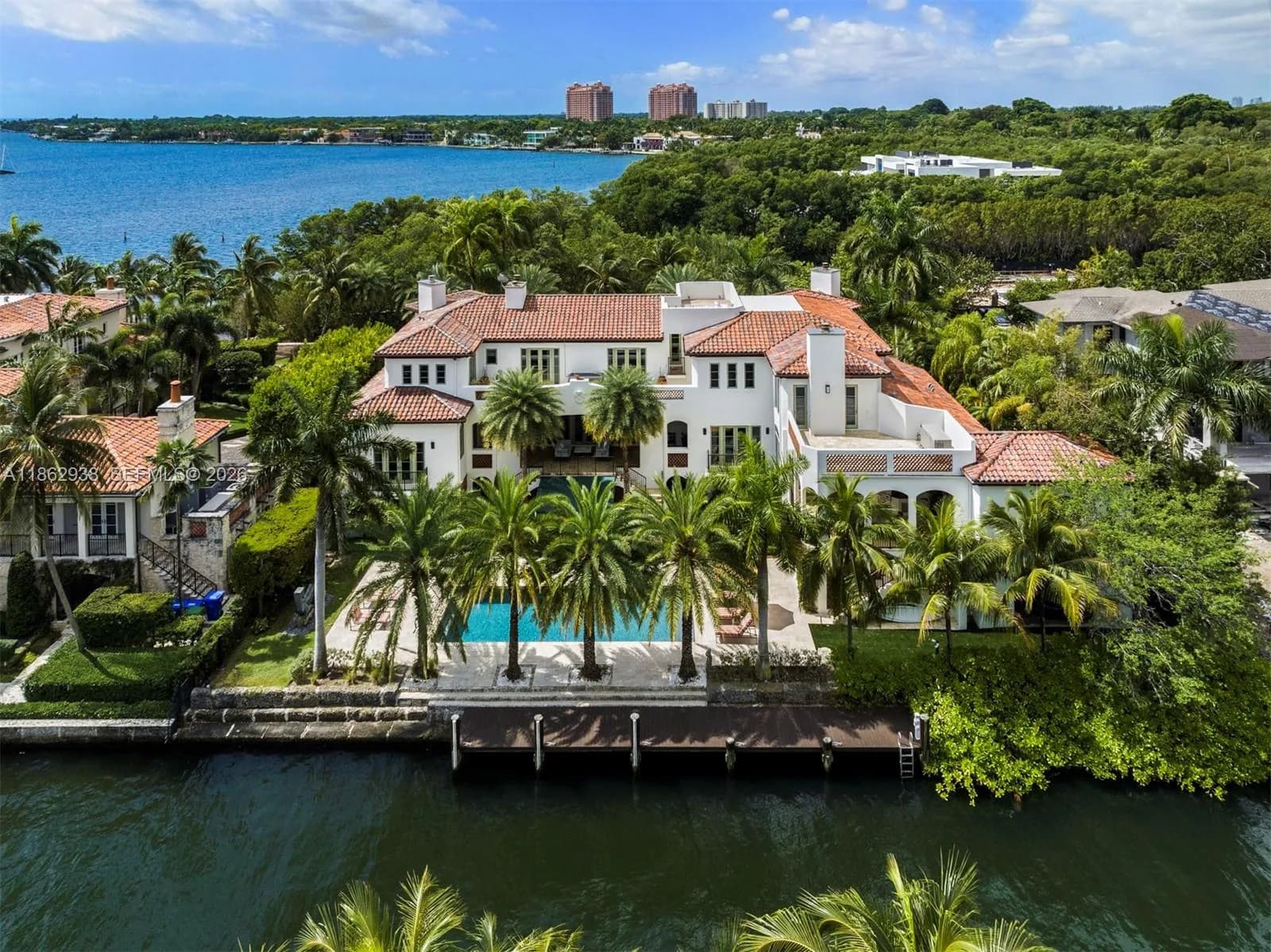 3305 S Moorings Way, Miami, FL 33133