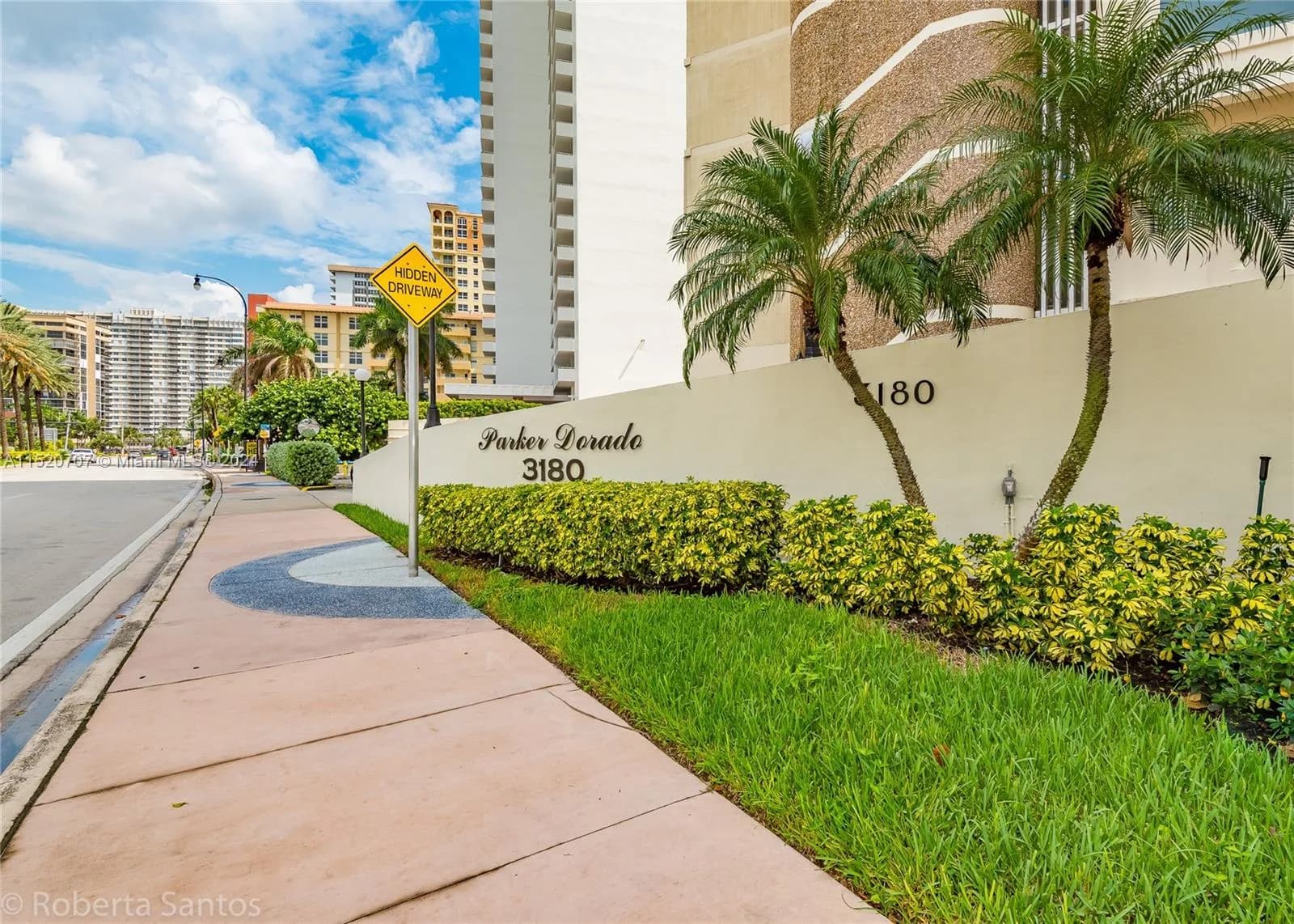 3180 S Ocean Dr # 422, Hallandale Beach, FL 33009