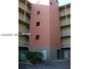 8290 LAKE DR # 412, Doral, FL 33166
