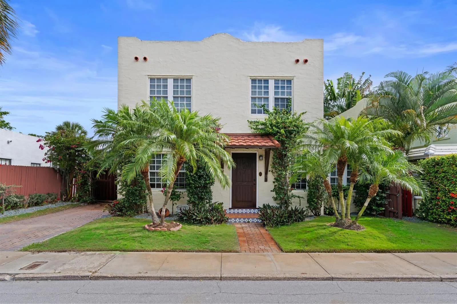 217 Lytton Court, West Palm Beach, FL 33405