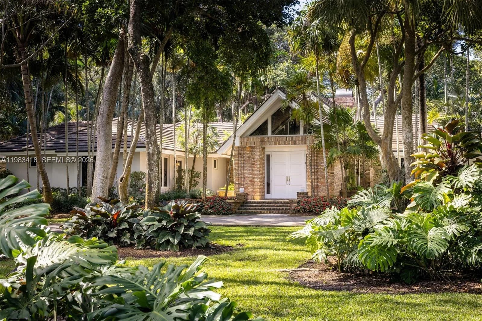 9000 Arvida Dr, Coral Gables, FL 33156