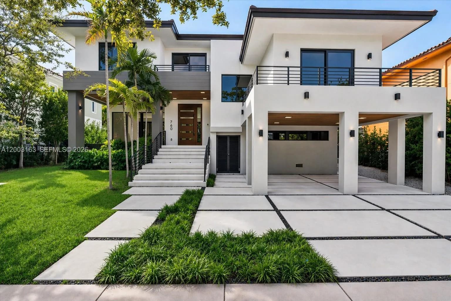 760 Woodcrest Rd, Key Biscayne, FL 33149