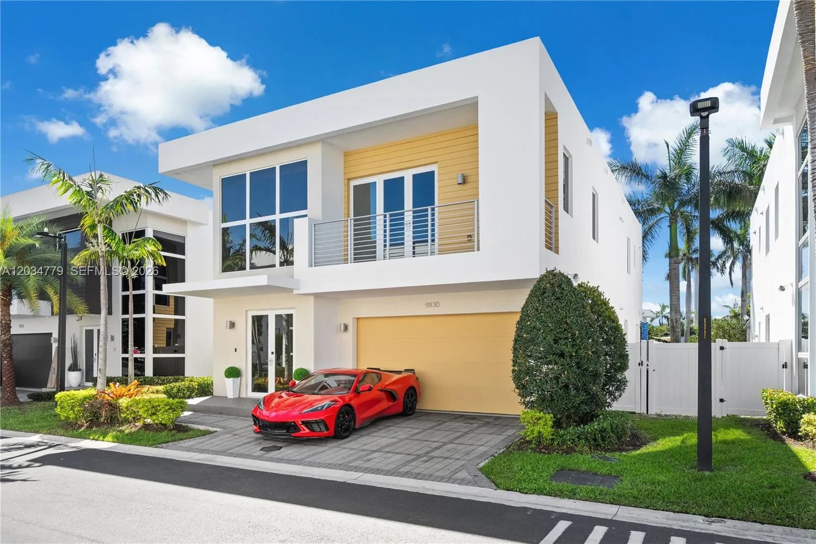 9830 NW 74th Ter, Doral, FL 33178