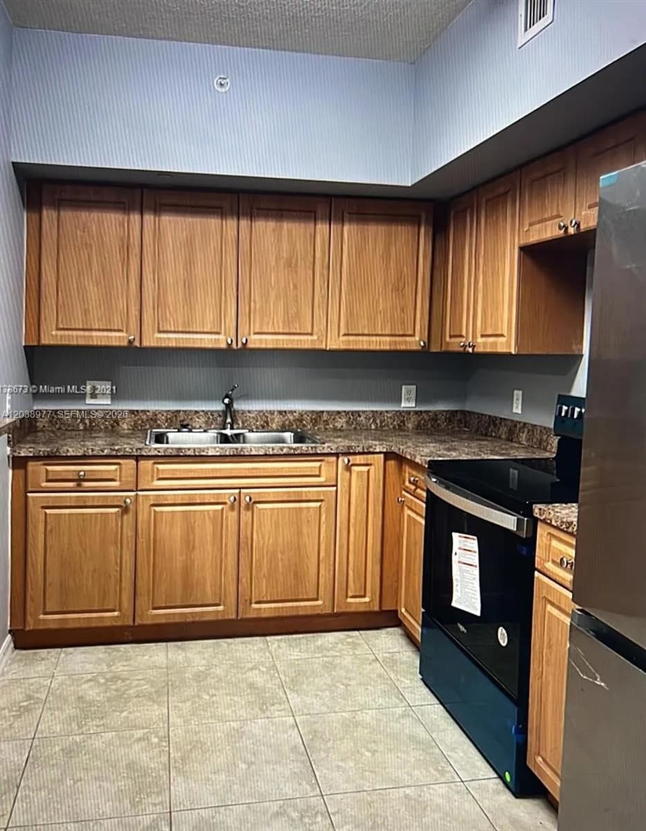 115 SW 42nd Ave # 206, Miami, FL 33134