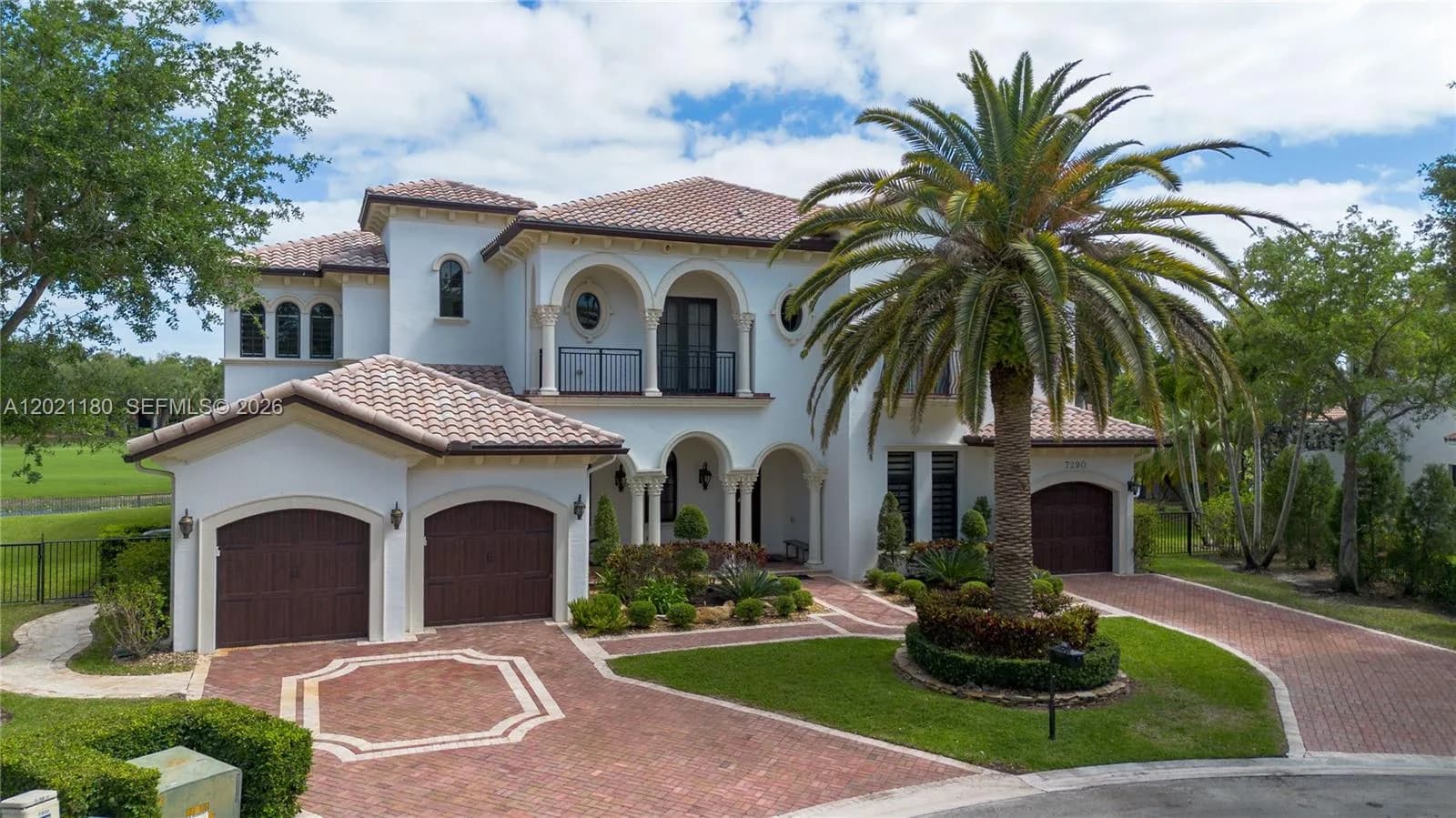 7290 Lemon Grass Dr, Parkland, FL 33076