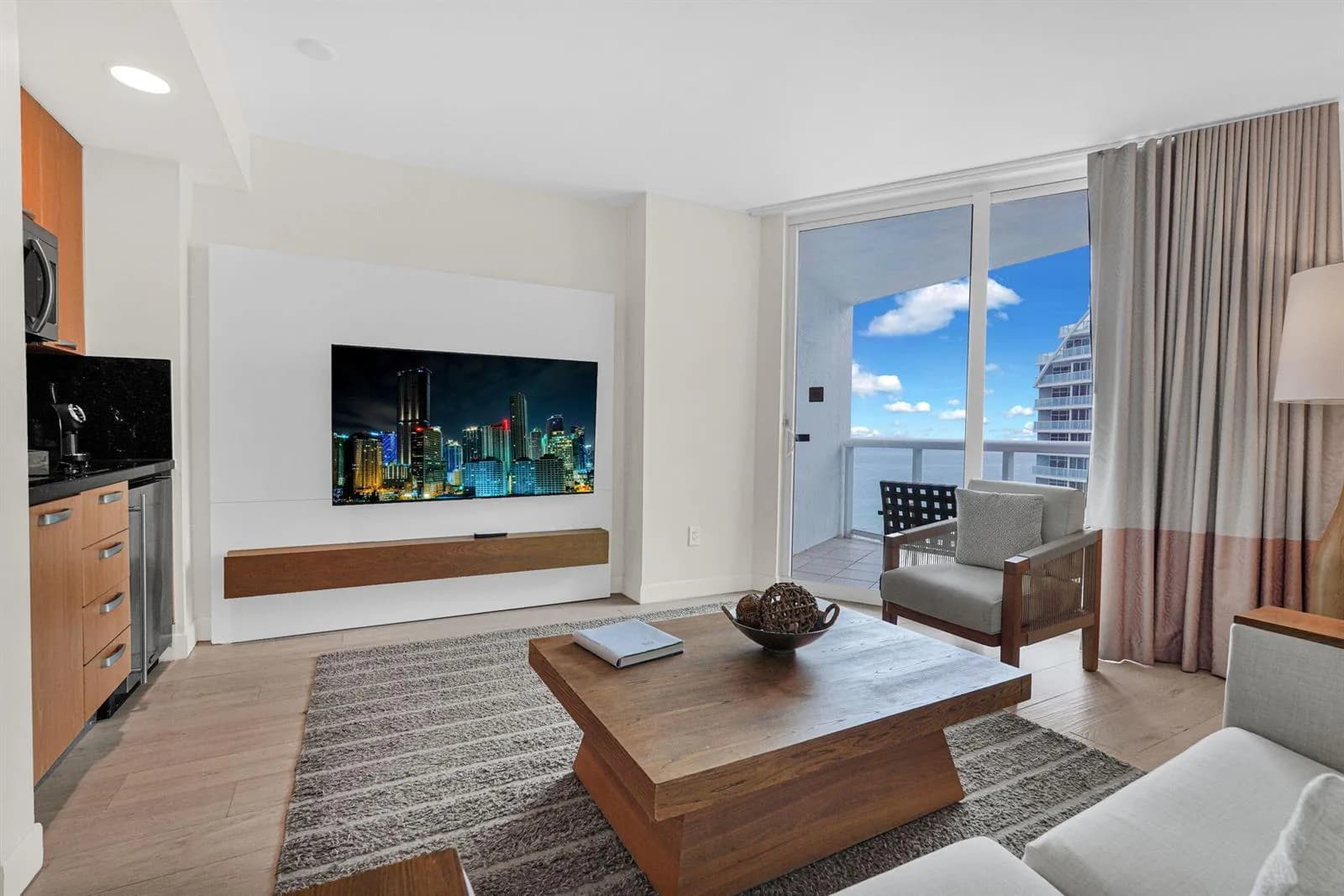 505 N Fort Lauderdale Beach Boulevard # 1403, Fort Lauderdale, FL 33304