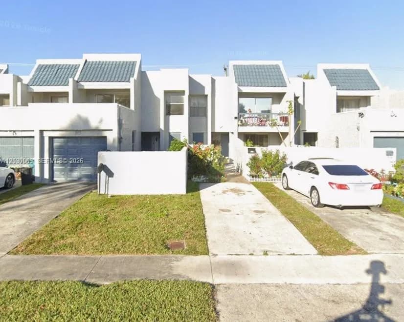 1817 NW 58th Ave # 22, Lauderhill, FL 33313