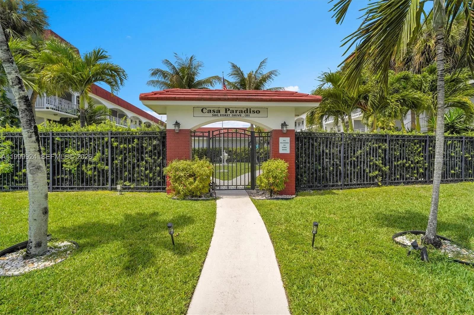 580 Egret Dr # 303, Hallandale Beach, FL 33009