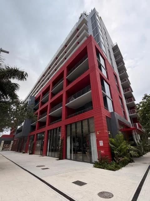 90 NE 32nd St # 823, Miami, FL 33137