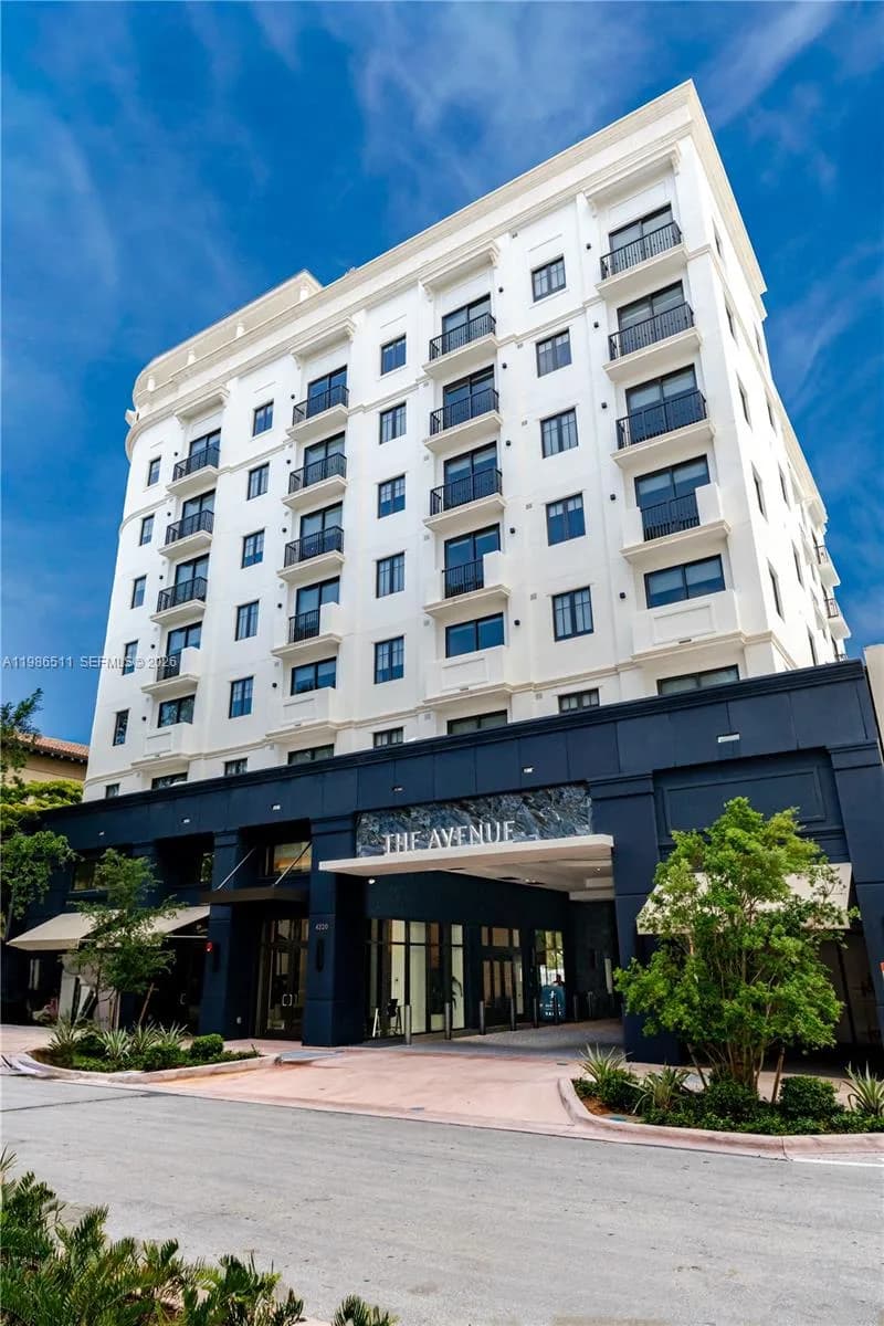 4220 Laguna Street #703 # 703, Coral Gables, FL 33146