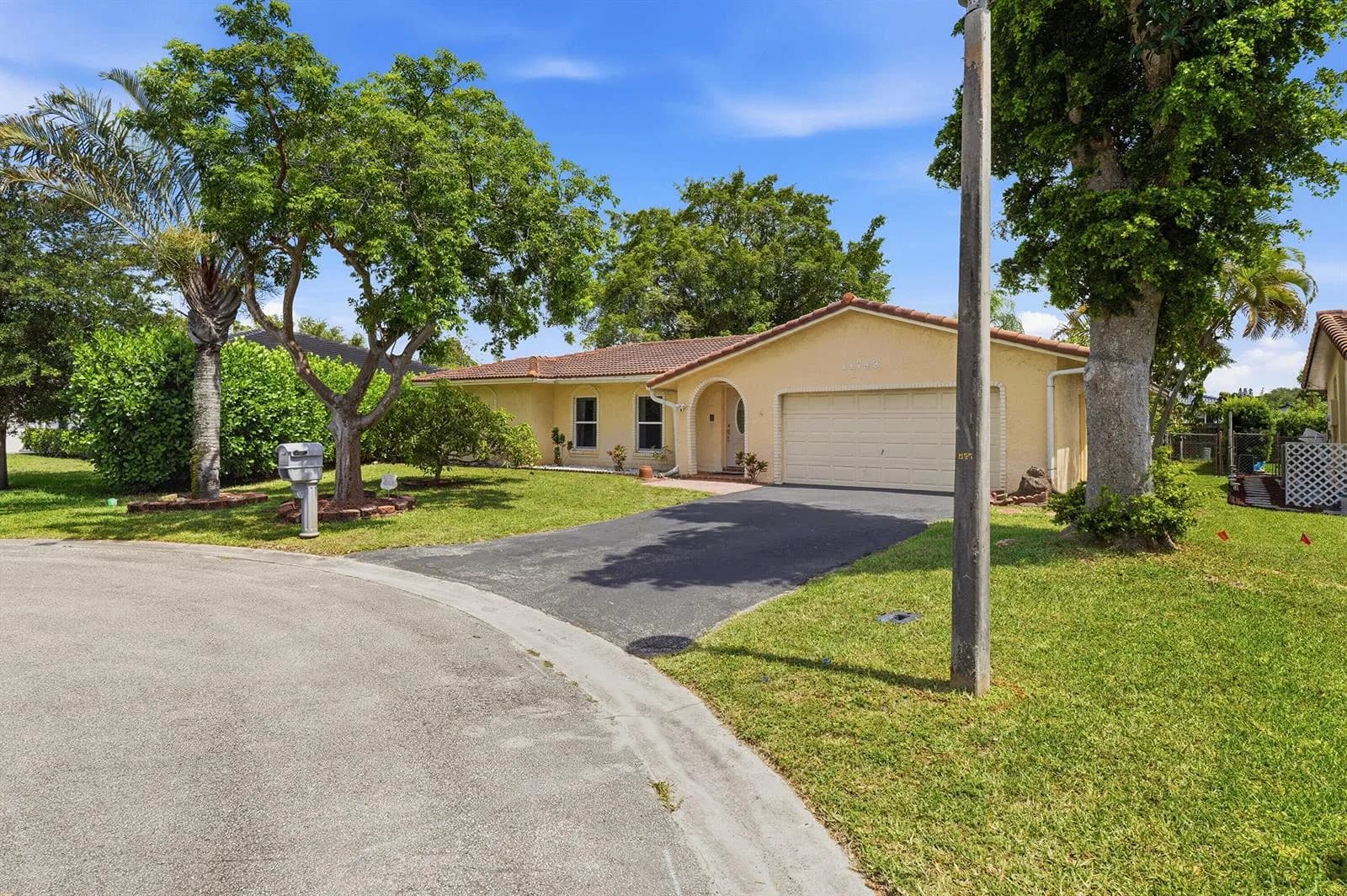 11748 NW 28th Street, Coral Springs, FL 33065