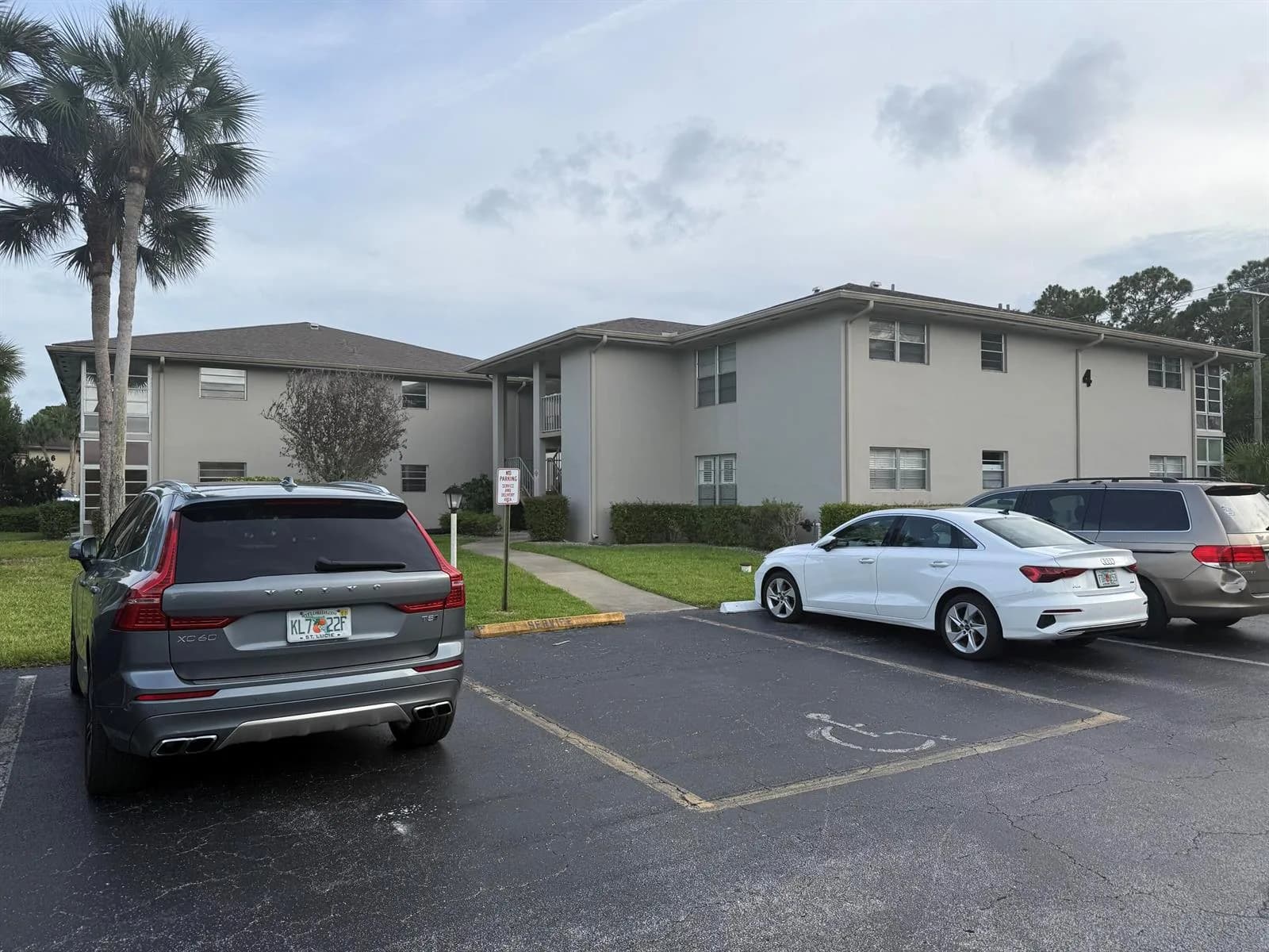 4 Lake Vista Trail # 202, Port St. Lucie, FL 34952