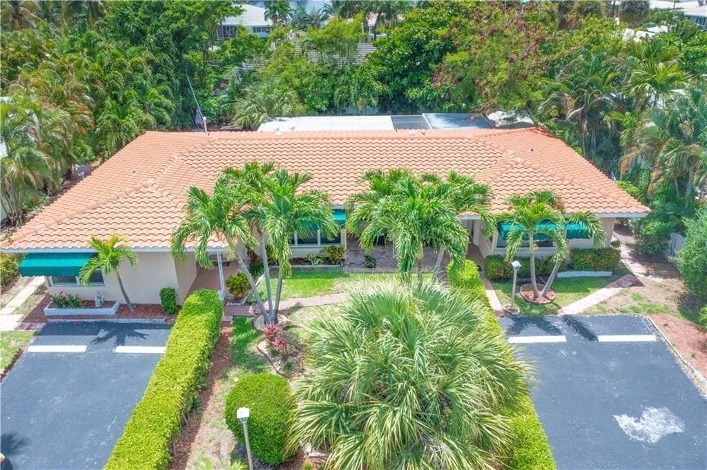 2613-2615 NE 33rd Avenue, Fort Lauderdale, FL 33308