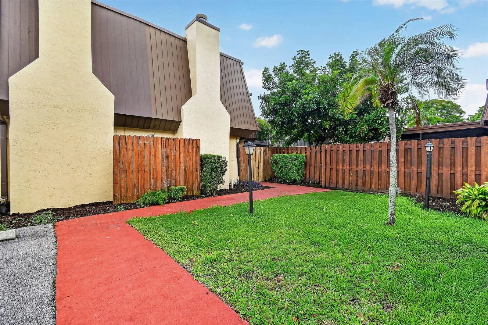 3502 Gardens E Drive # B, Palm Beach Gardens, FL 33410