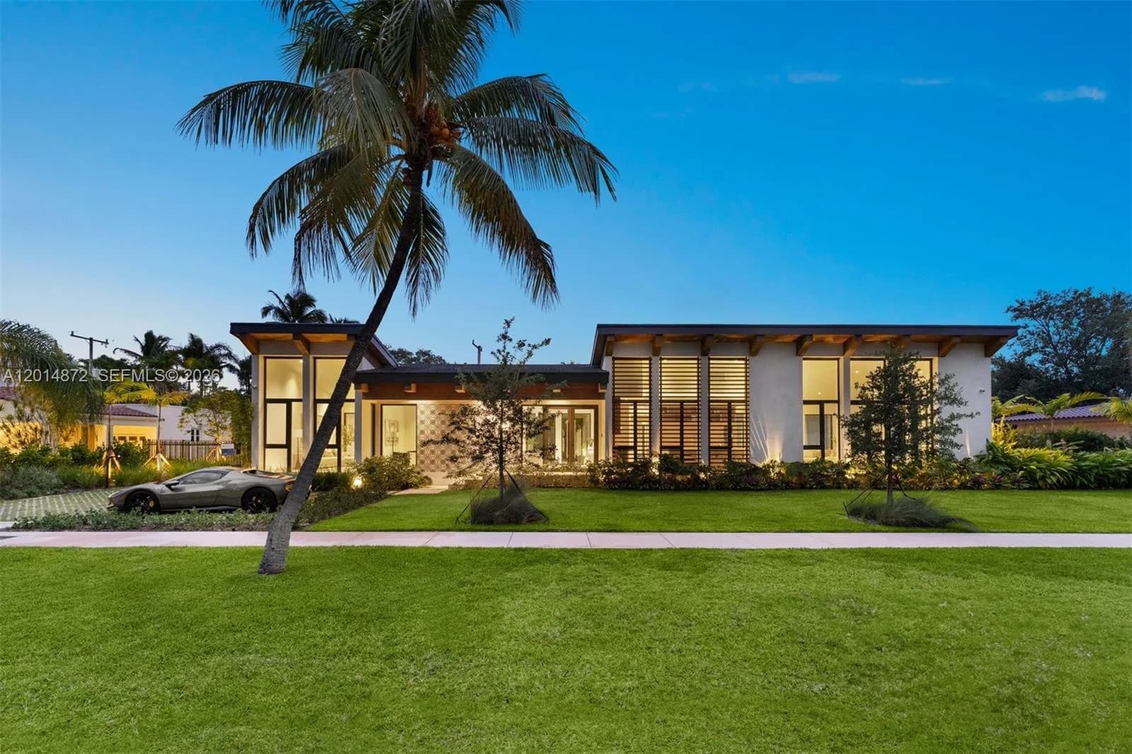 6716 San Vicente St, Coral Gables, FL 33146