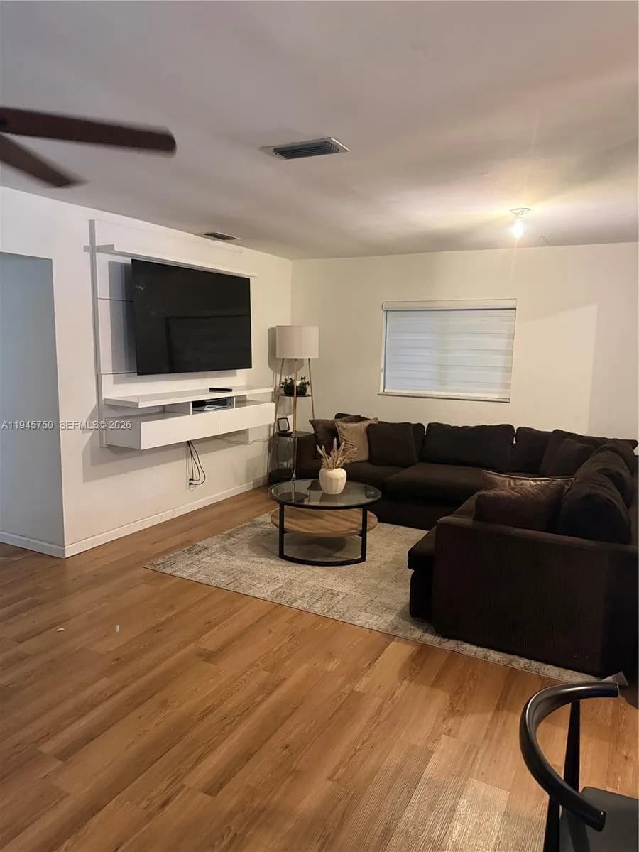 7770 NW 45th Ct, Lauderhill, FL 33351