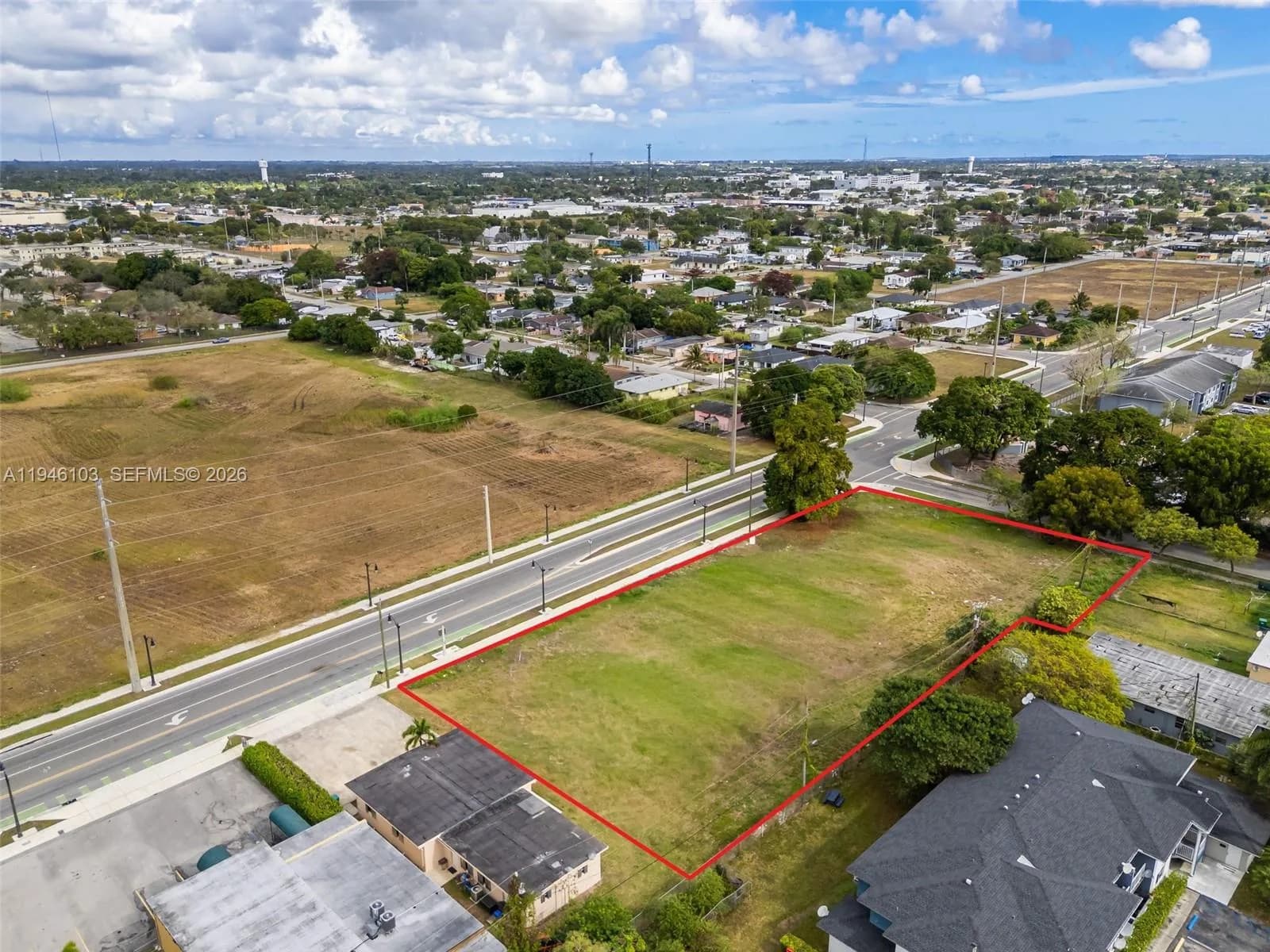 945 W Lucy St, Florida City, FL 33034