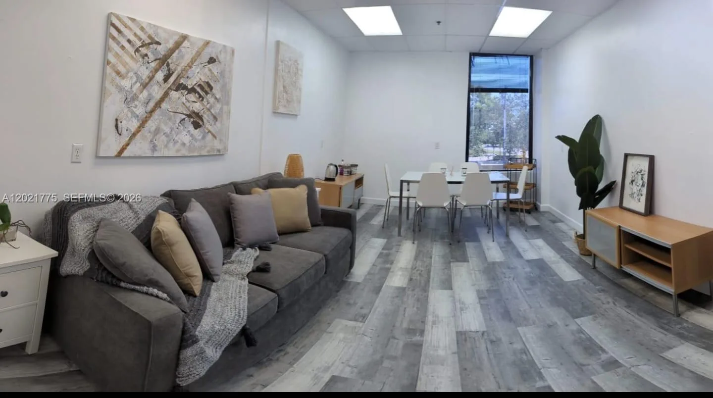 12550 Biscayne Blvd # 220, North Miami, FL 33181