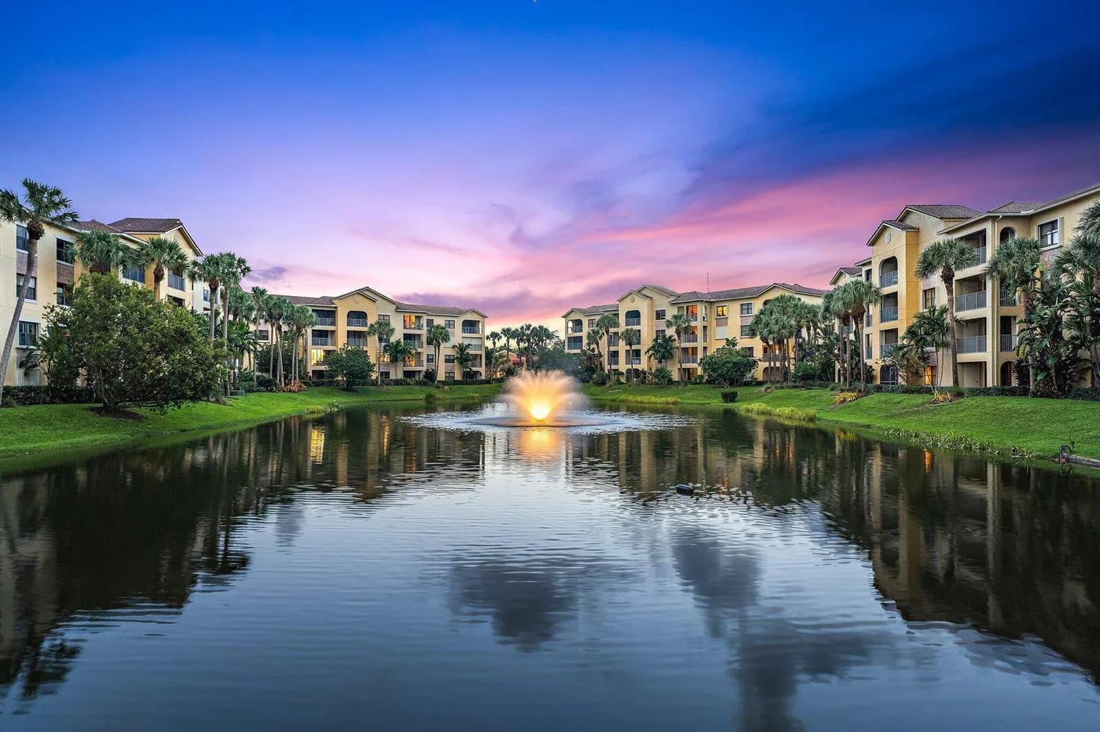 700 Uno Lago Drive # 404, Juno Beach, FL 33408