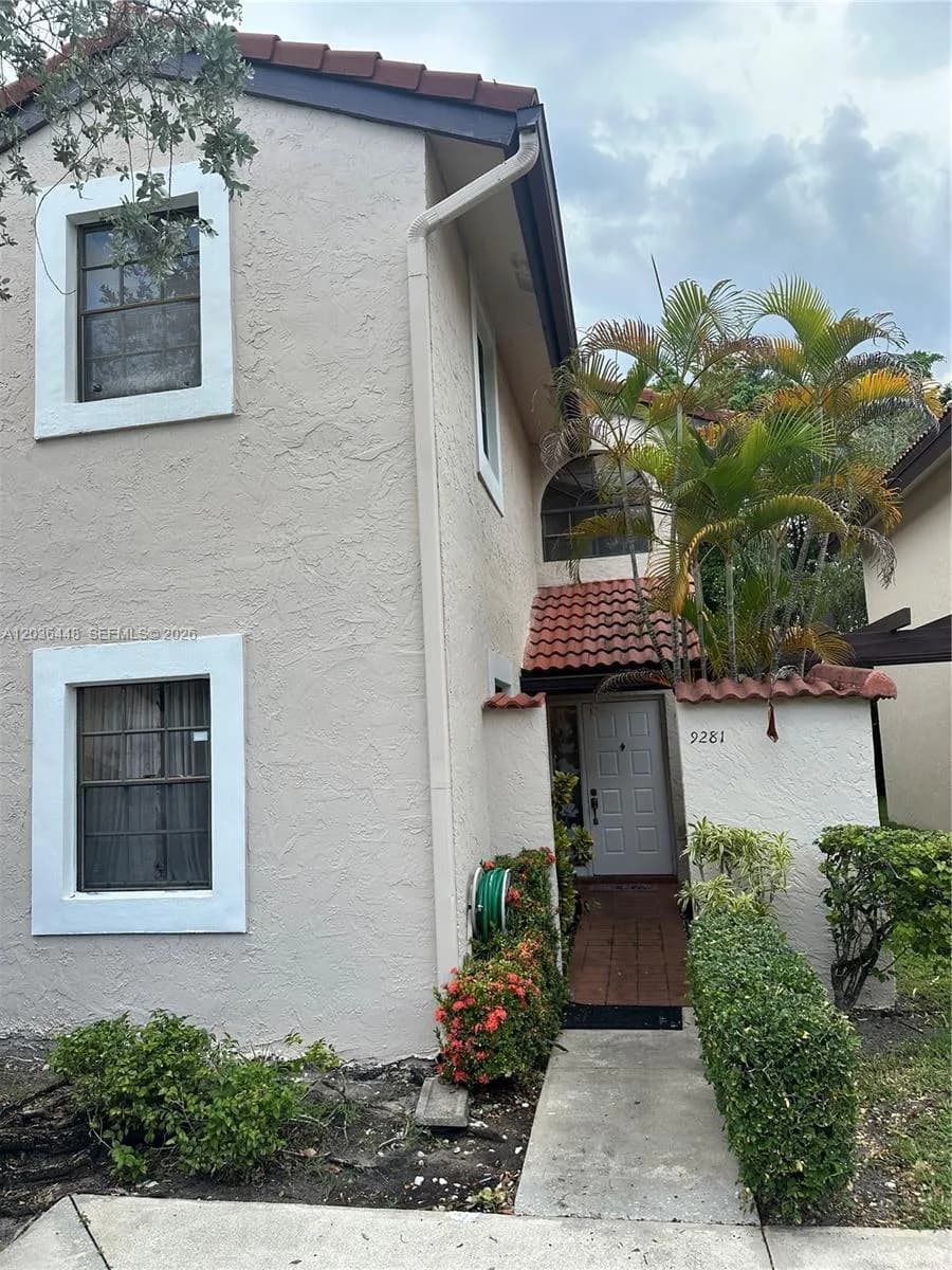 9281 W Sunrise Blvd, Plantation, FL 33322