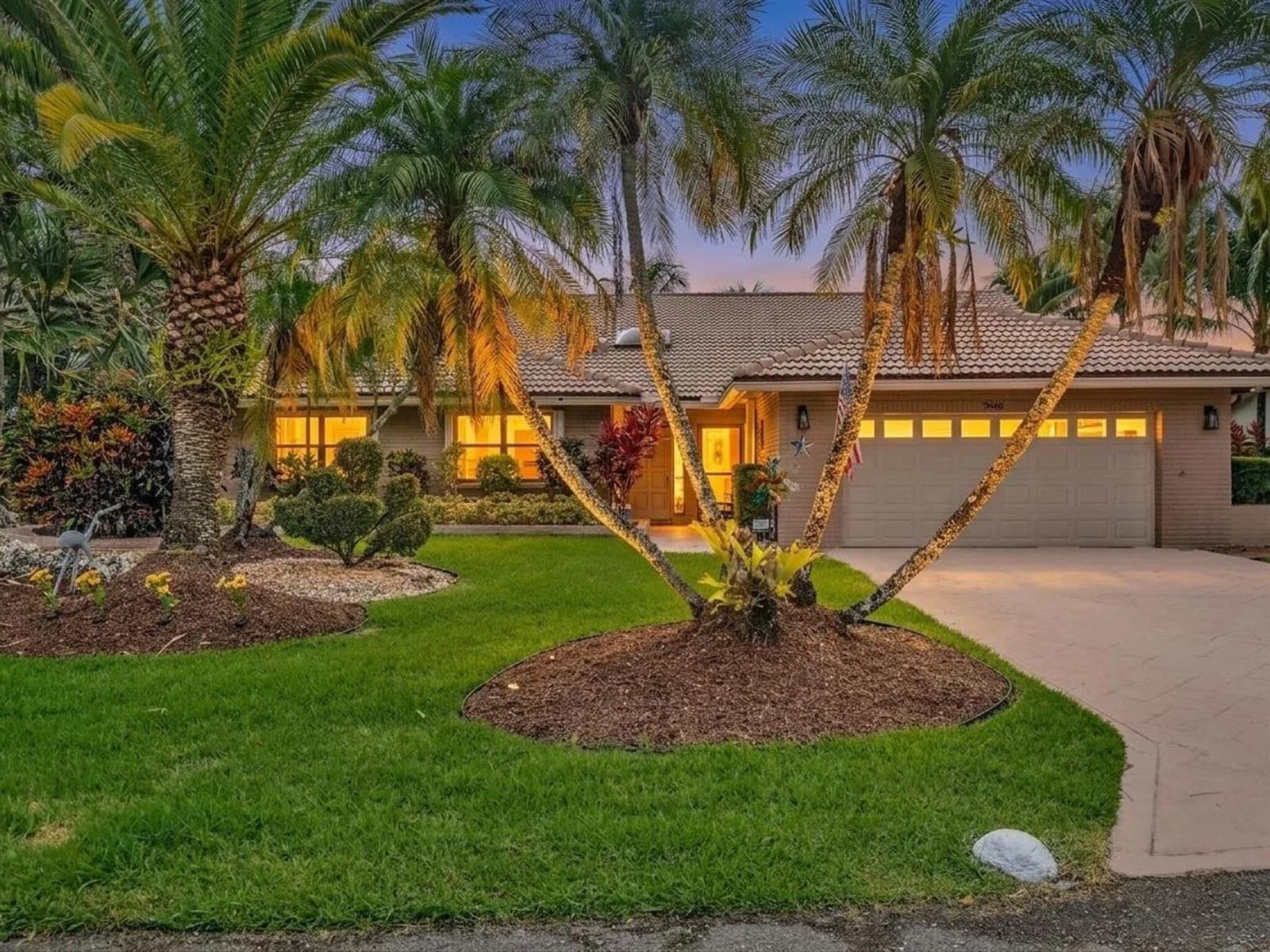 7640 NW 87th Avenue, Tamarac, FL 33321