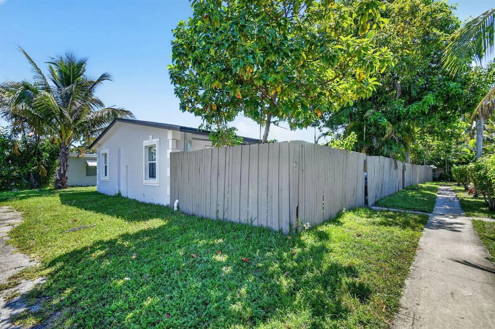 3382 Rudolf Road, Lake Worth, FL 33461