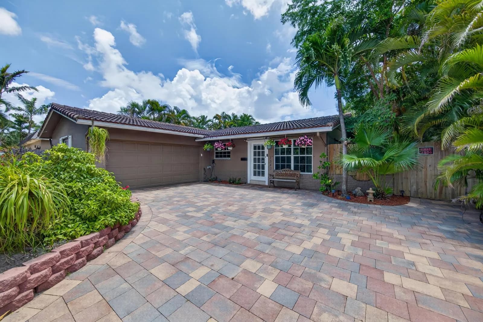 1540 NE 40th Street, Oakland Park, FL 33334