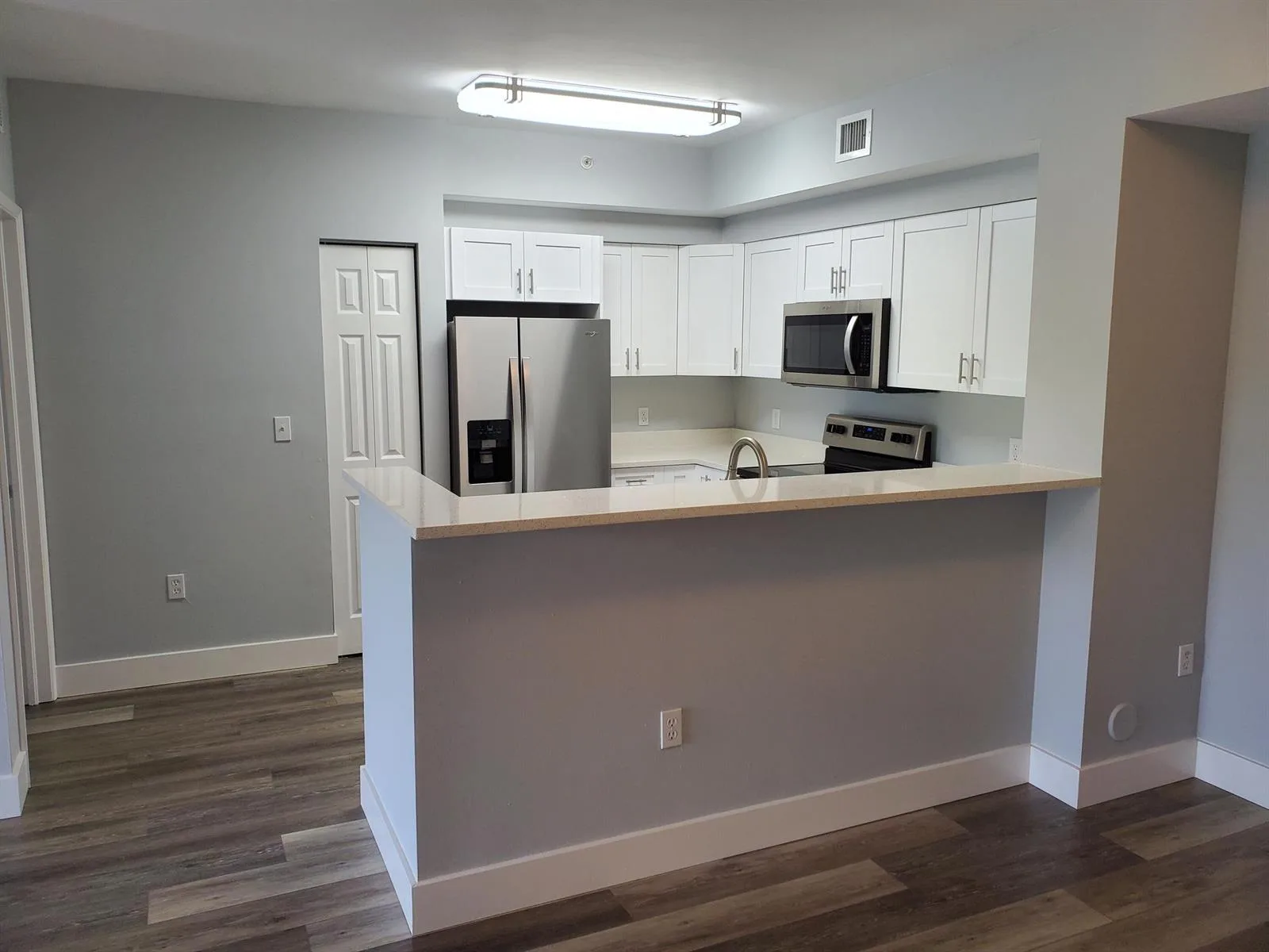 8070 N NOB HILL Road # 106, Tamarac, FL 33321