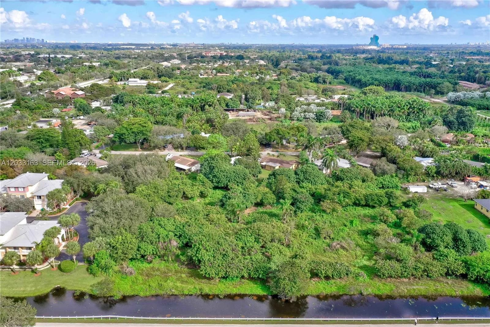 76 SW Ave, Davie, FL 33314