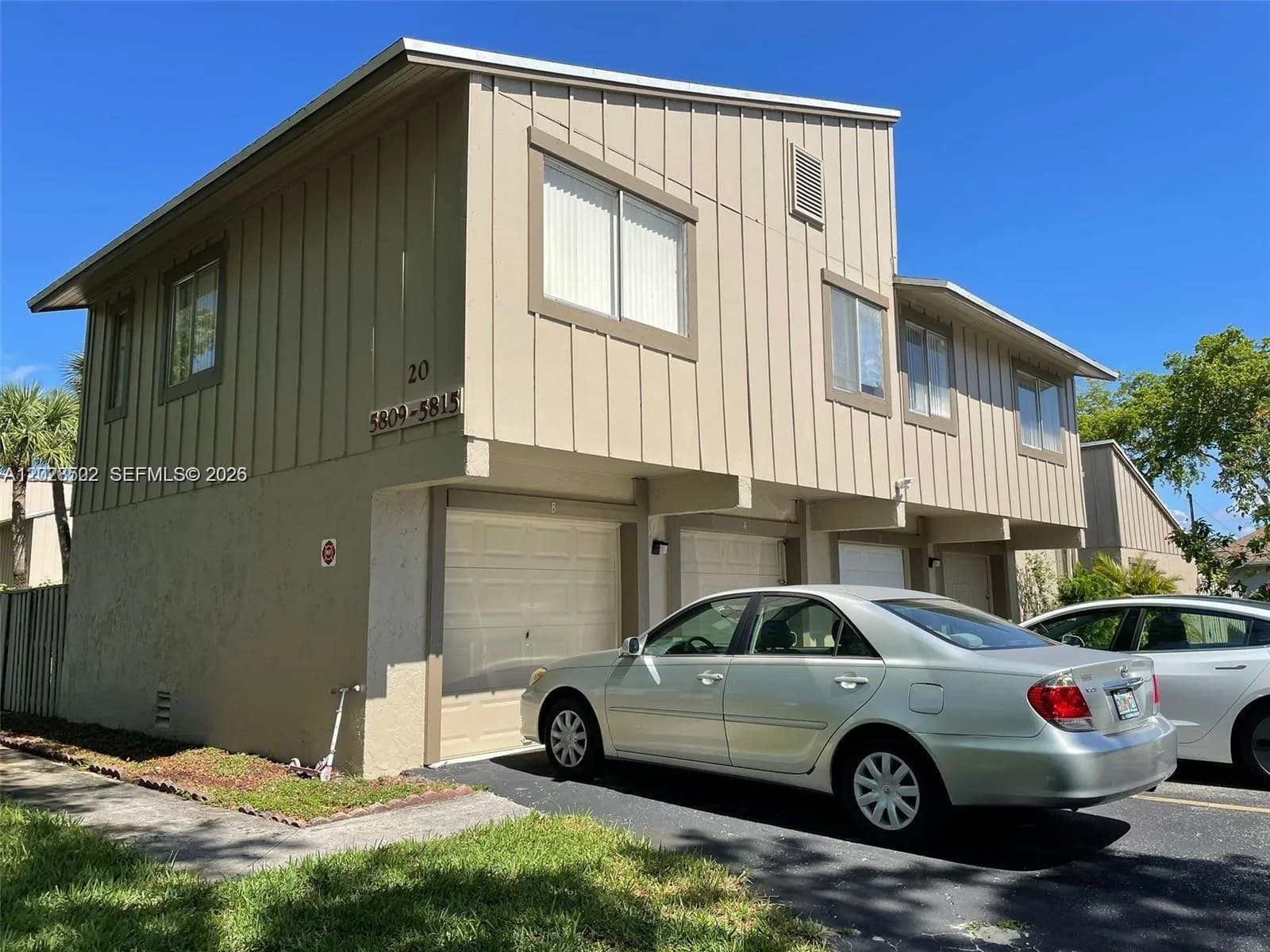 5809 NW 21st St # 20-A, Lauderhill, FL 33313