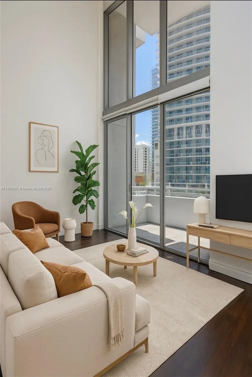 1050 Brickell Ave # 414, Miami, FL 33131