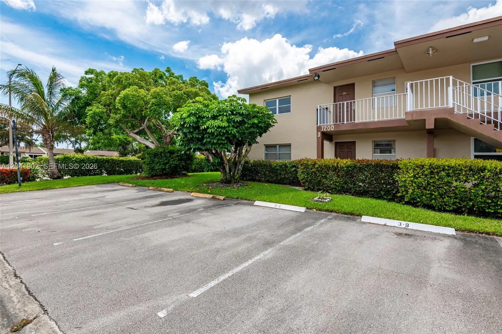 7200 NW 4th Pl # 101, Margate, FL 33063