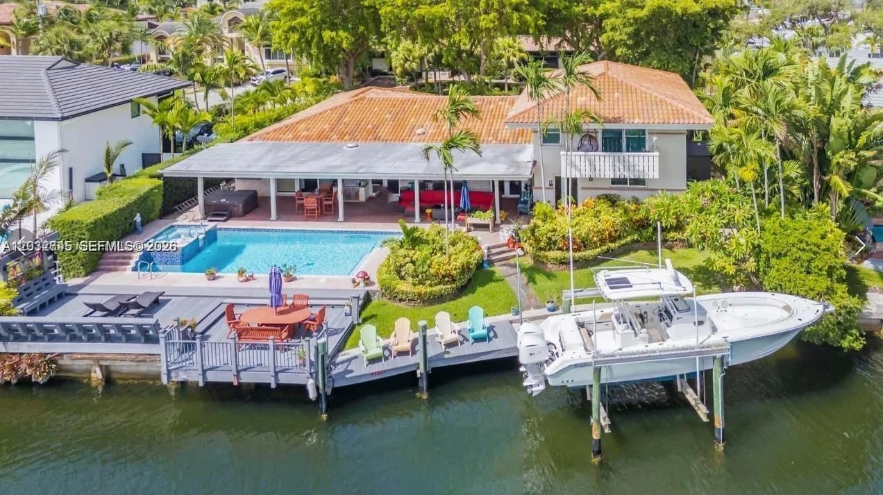 2015 NE 120th Rd, North Miami, FL 33181