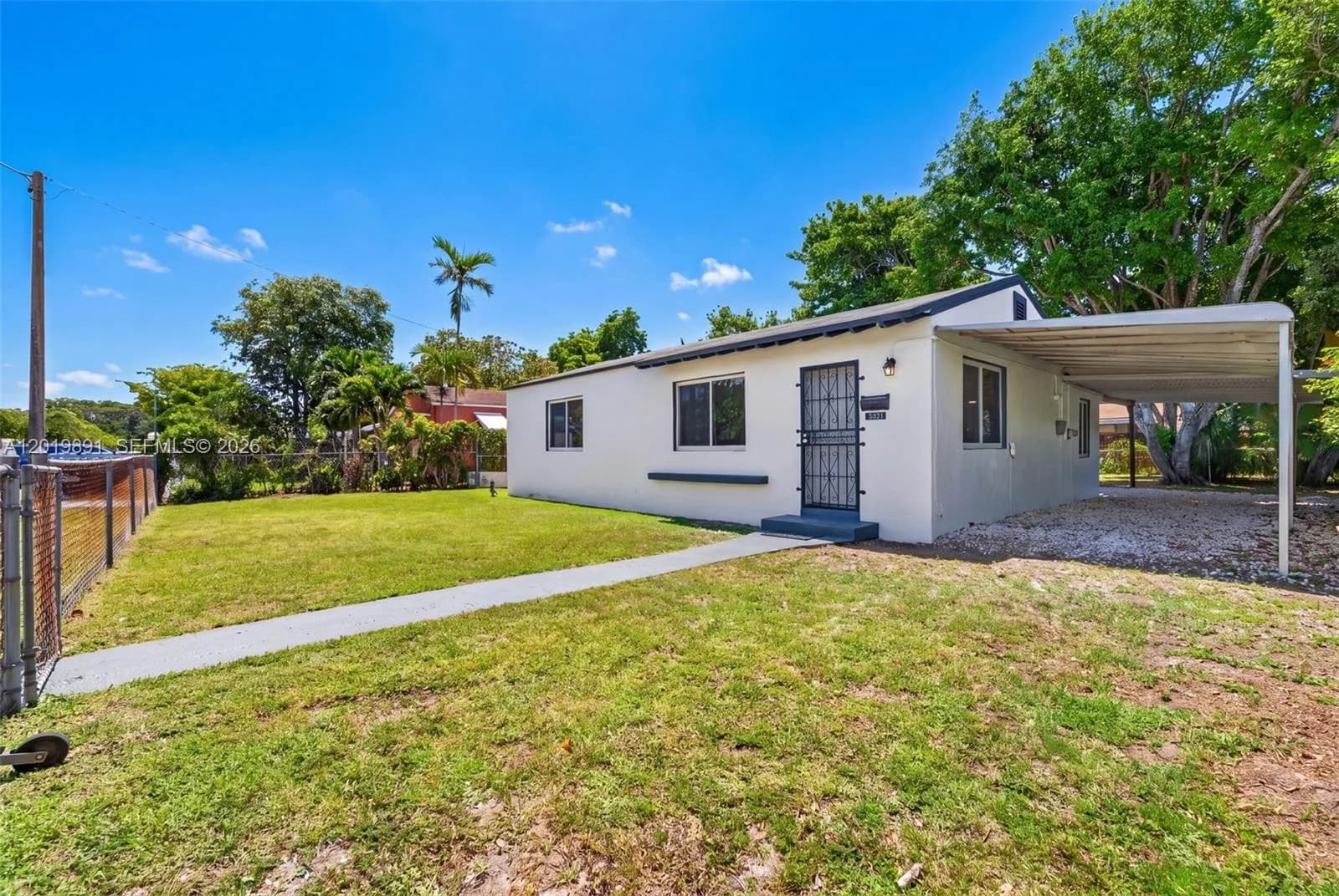 280 NW 101st St, Miami, FL 33150
