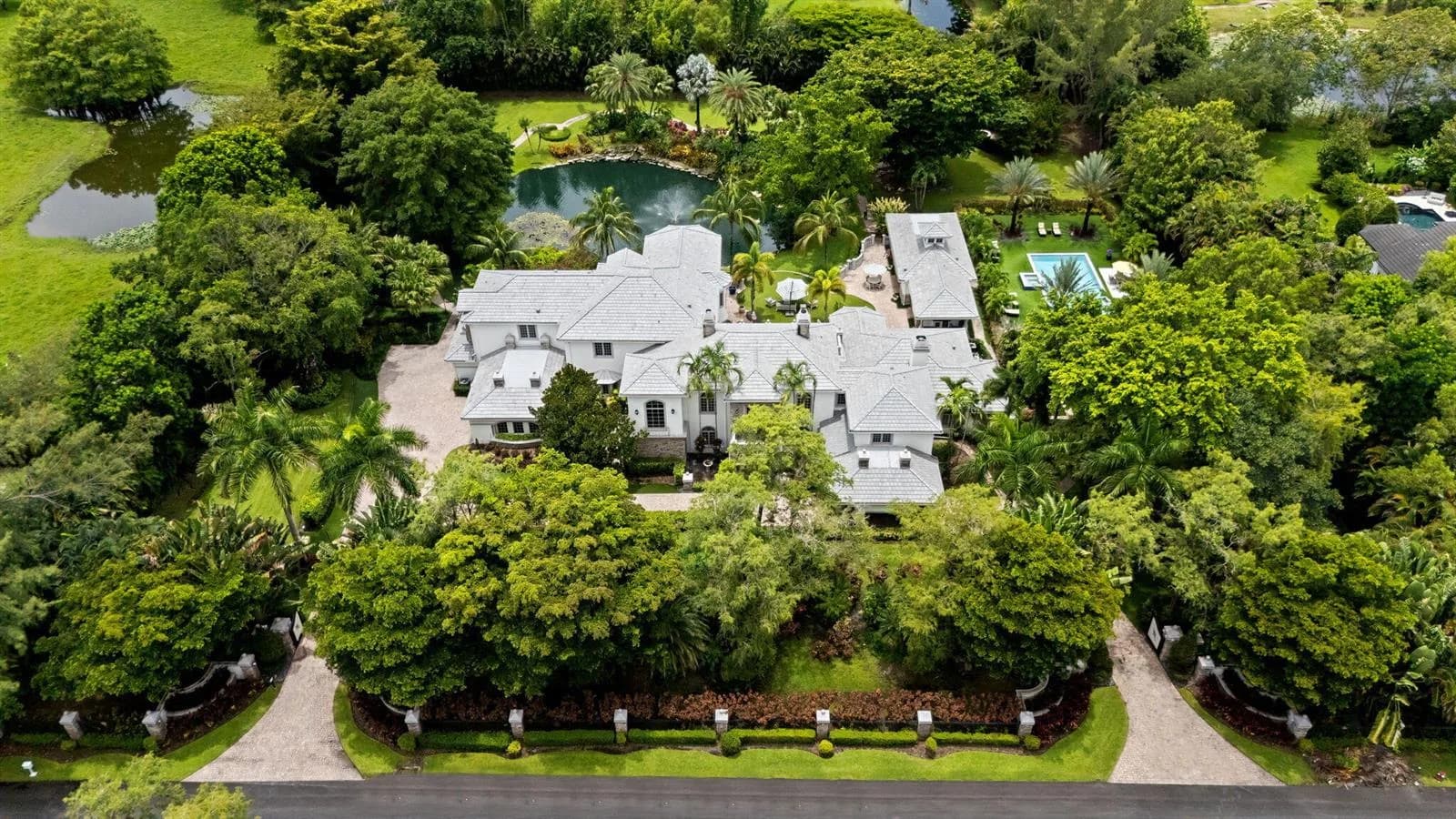 8950 NW 70th Court, Parkland, FL 33067