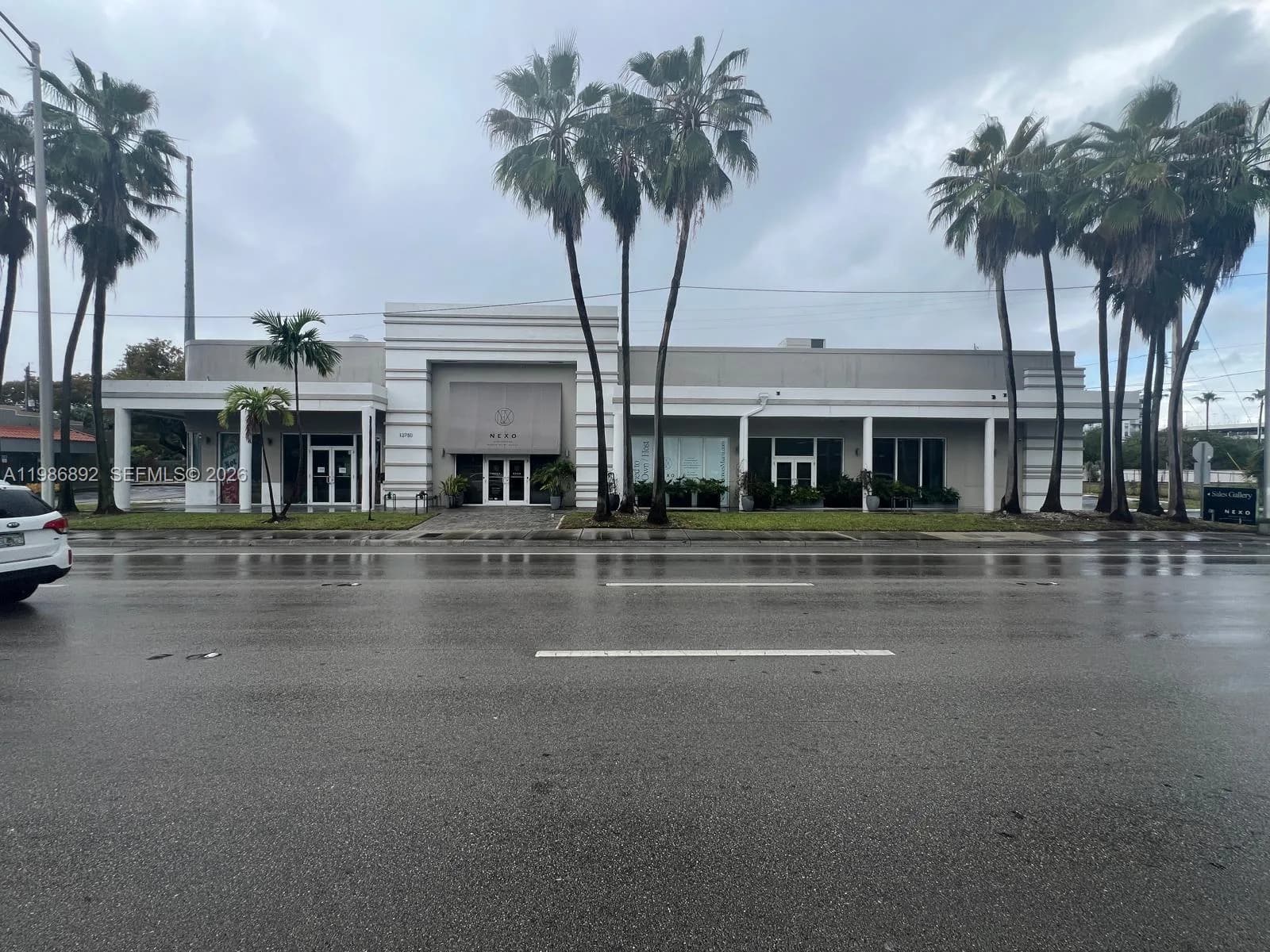 13750 Biscayne Blvd, North Miami Beach, FL 33181