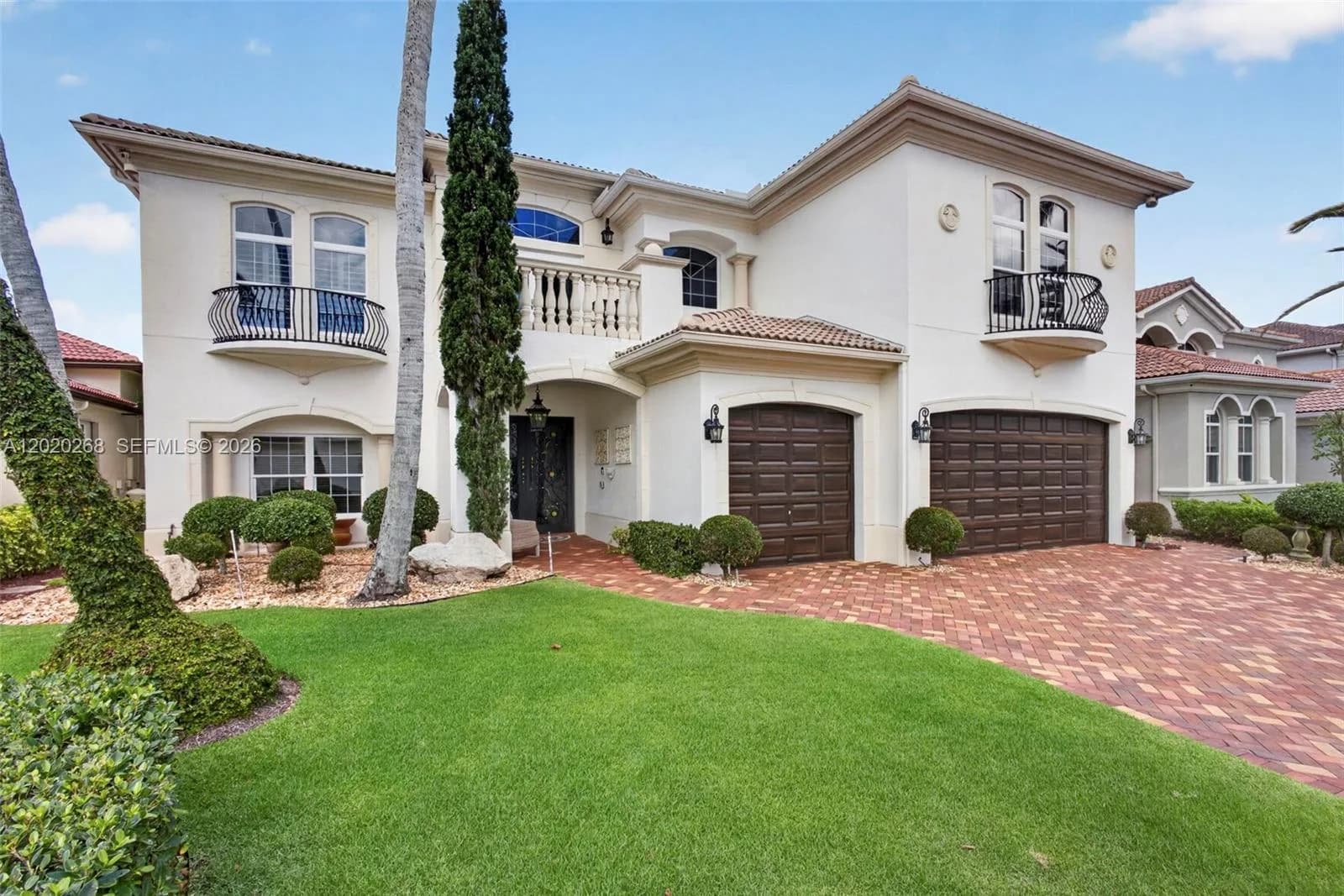 111 Abondance Dr, Palm Beach Gardens, FL 33410